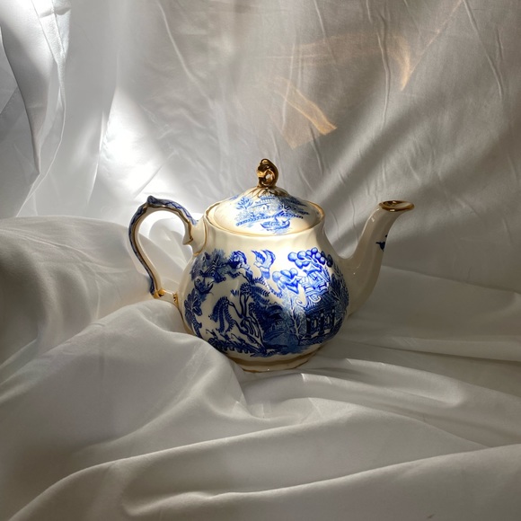 Sadler Blue Oriental Patterned Teapot - Picture 2 of 5